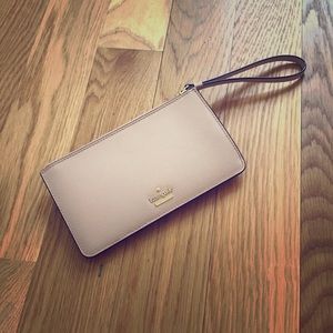 Kate Spade New York Cedar Street Wristlet Wallet